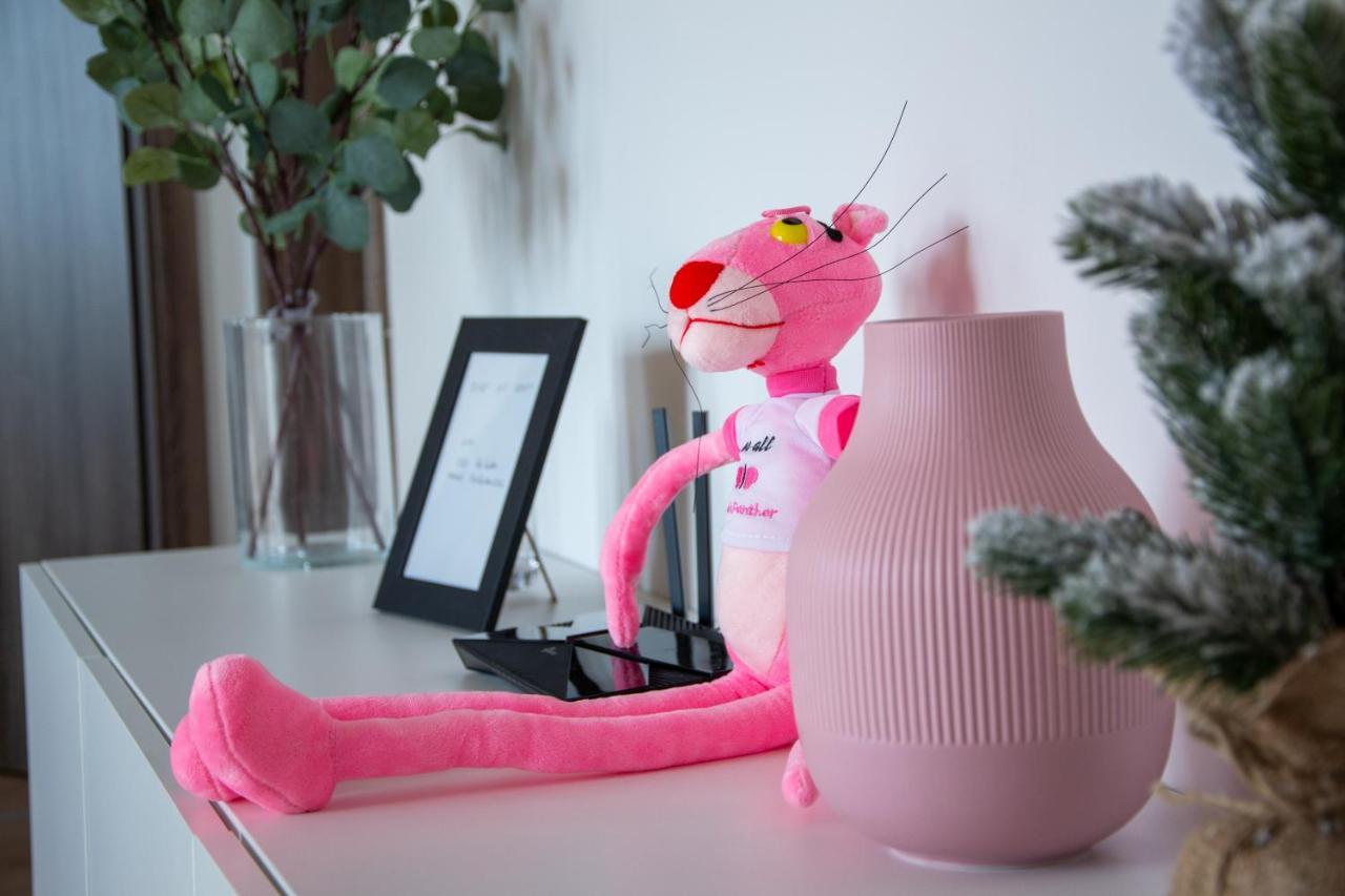 Flh - Pink Panther Сибиу Екстериор снимка
